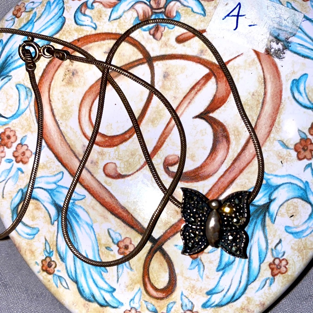 Sterling chain with butterflies 🦋